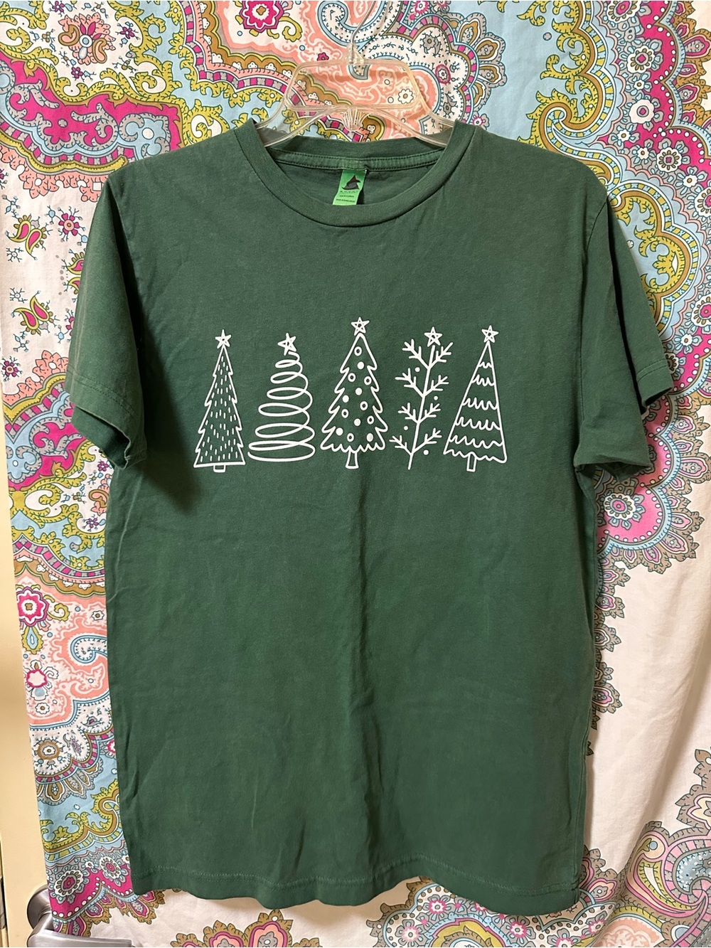 Forest Green Holiday Tree Graphic Tee - Unbranded